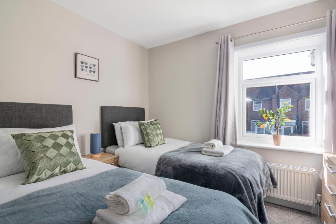 Spacious 3 Bed House, Netflix, Garden, Parking Southampton Exterior photo